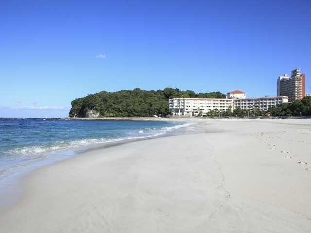 【和歌山観光 南紀白浜温泉とことんモデルコース】2日目:10:00 白良浜