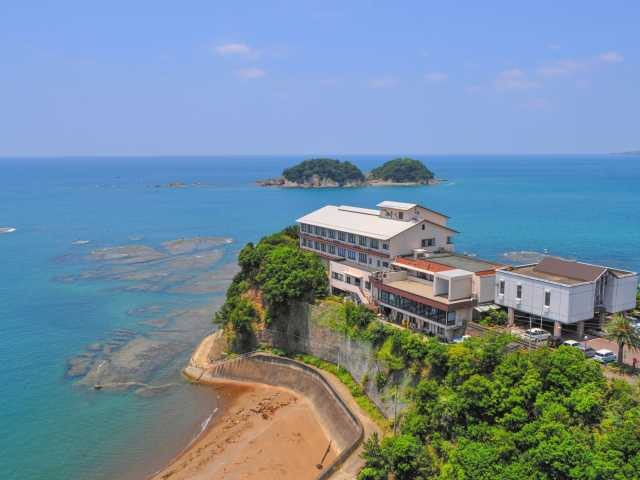 【田辺&みなべ×観光】海を望む絶景温泉と海鮮料理を満喫「国民宿舎 紀州路みなべ」