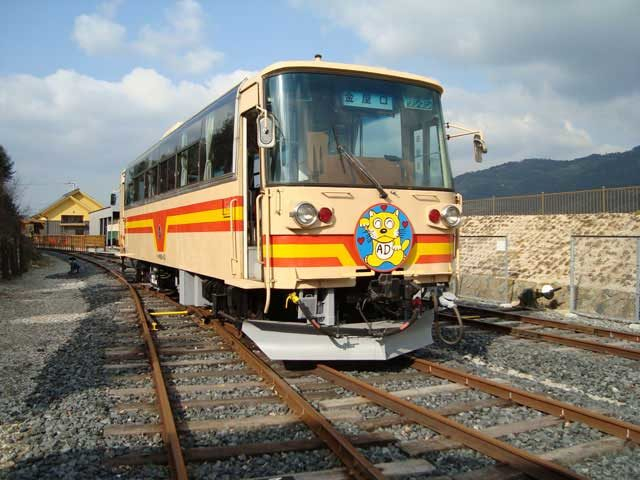 【和歌山・有田&御坊×観光】懐かしいディーゼル車に会える「有田川町鉄道交流館」