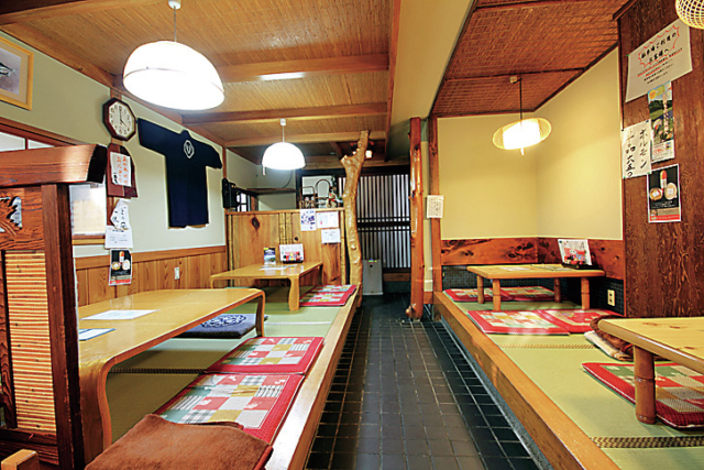 絶妙な焼き加減のあか牛が食欲をそそる「いまきん食堂」