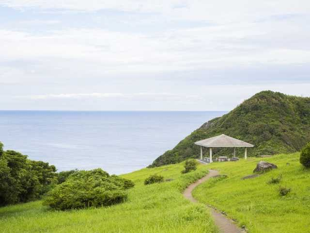 元乃隅神社から行ける注目SPOT④ 川尻岬