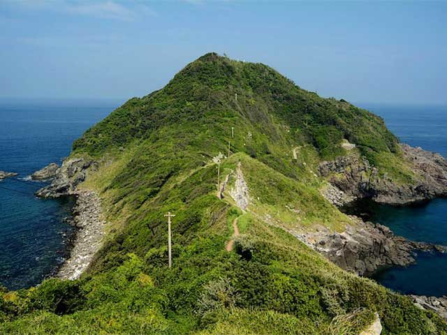 元乃隅神社から行ける注目SPOT④ 川尻岬