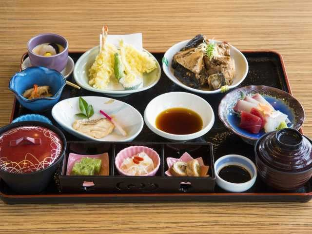 下関をめぐる【海響れすとらん しずか】