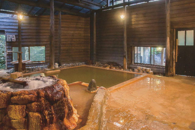 大洞窟の宿 湯楽亭