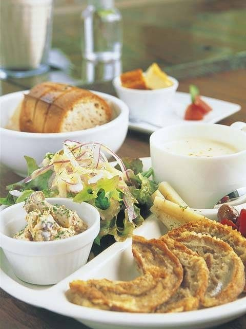 【熊本・阿蘇ドライブスポット×グルメ】築160年の蔵を生かしたぬくもりの空間「olmo-coppia」