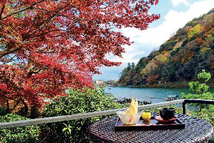 京都×紅葉カフェ 茶寮 八翠