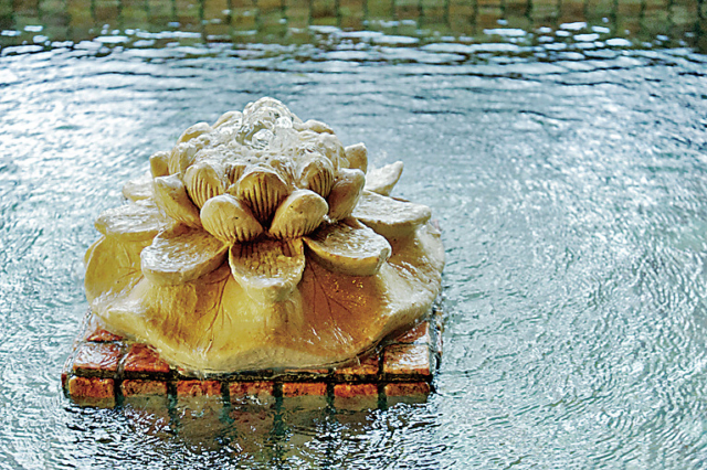 【平山温泉×美肌の湯】アジアのリゾートをイメージした設計が特徴「華の番台」