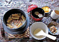 【滋賀・坂本観光×立ち寄りスポット】神官の旧宅で味わう釜めし「拾穂庵」