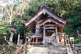 【出雲大社のお社】数ある摂社の中でも特別なお社「素鵞社」