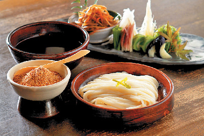 南禅寺周辺の紅葉立ち寄りスポット 名代おめん 銀閣寺本店