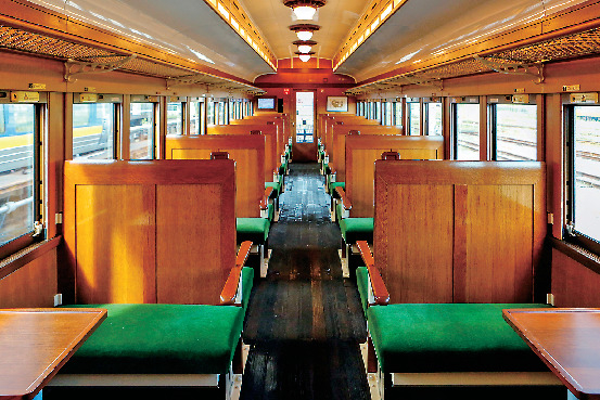 SLやまぐち号 5号車(普通車)