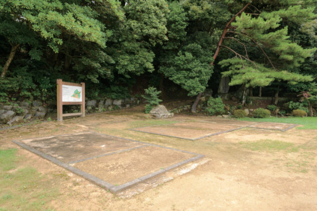 松陰産湯の井戸や敷石が残る「吉田松陰誕生地・墓所」