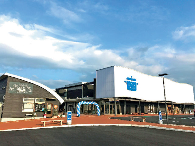 【TOPICS8】仙崎の魅力を発信する複合施設センザキッチン