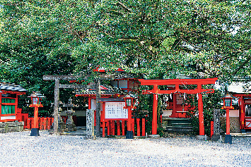 熊野速玉大社の見どころを解説!全国熊野神社の総本宮であり、縁結びの神様にお詣りしよう