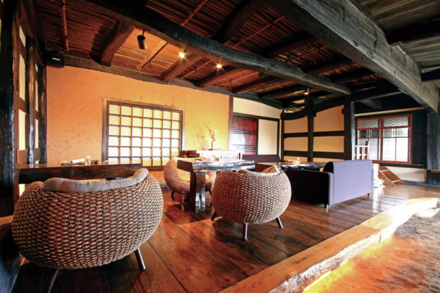 古さと新しさが混在する空間「隠れ茶房 茶蔵カフェ」