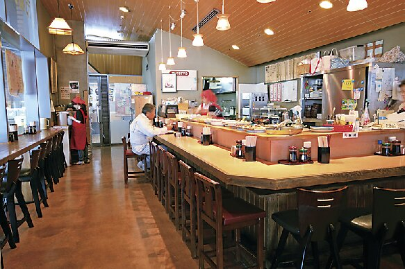 【唐戸市場でランチ】市場食堂よし