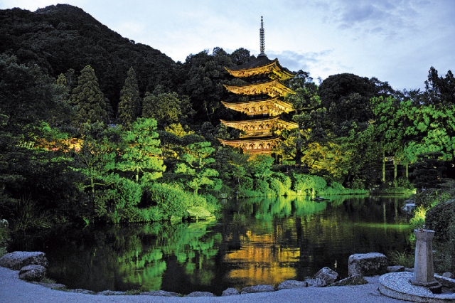 幕末の拠点、山口の立ち寄りスポット【国宝瑠璃光寺五重塔】