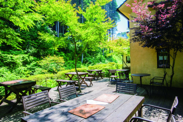 オーナー手づくりの溶岩石窯で作る絶品ピザ「溶岩石窯ピッツァ 轍」