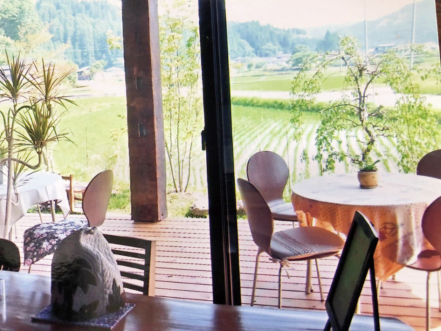 【熊本・小国郷×ランチ】アットホームな店内でいただく自然派ランチ「玄米カフェ・いちご一枝」