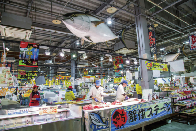 マグロ解体ショー