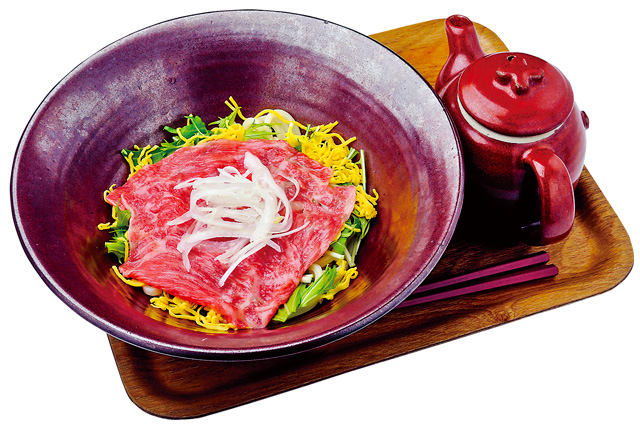 <夢京橋キャッスルロードのランチ>うどんと近江牛の贅沢コンビ「麺匠ちゃかぽん」