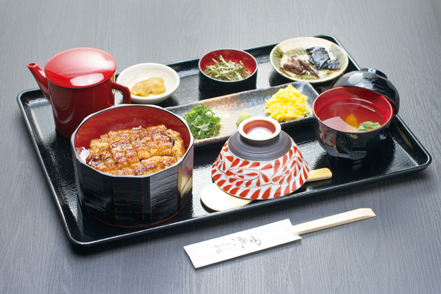 <夢京橋キャッスルロードのランチ>国産うなぎをじっくり炭火焼きで「うなぎや源内」