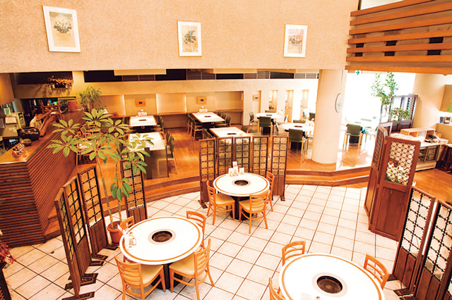 強いコシの麺とスープのバランスが秀逸「ぴょんぴょん舎 盛岡駅前店」