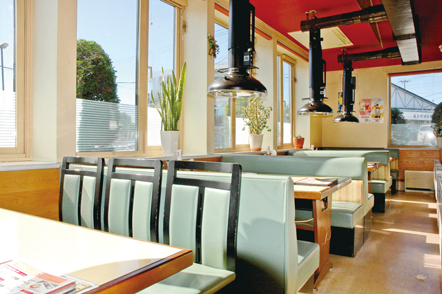 創業当時から変わらないこだわりが光る一杯「焼肉・冷麺 髭」