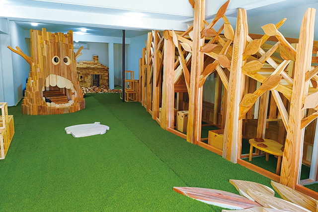 【黒壁スクエアの「うらくろ通り」】Kigumi