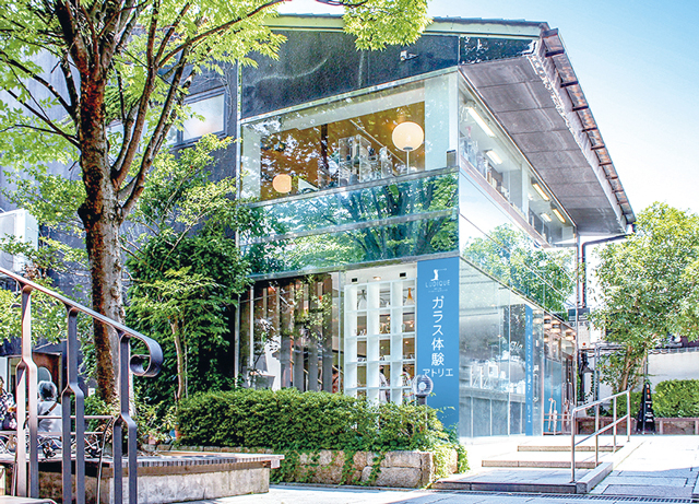 【黒壁スクエアのお土産スポット】黒壁十三號館 ガラス体験アトリエ ルディーク