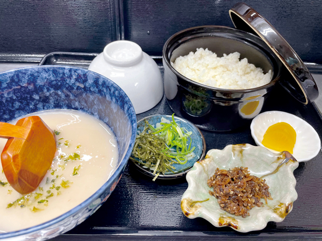 【紅葉狩りの立ち寄りスポット】湖東三山館あいしょう