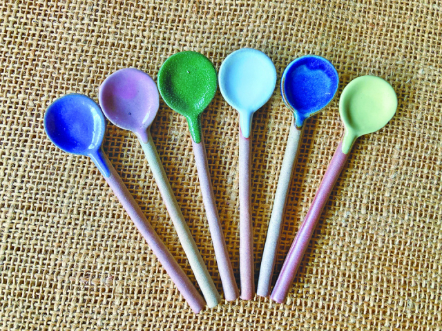 【オリベストリート×器探し】美濃焼の伝統を感じられる日常使いの器が所せましと「器の店 やままつ」