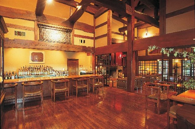 名宿プロデュースのギャラリー&カフェ