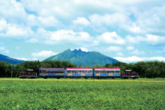 トロッコ列車「ゆうすげ」号