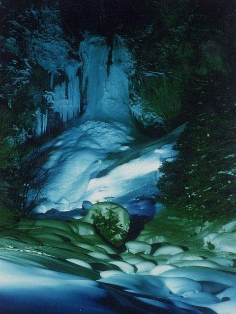 平湯大滝結氷まつり