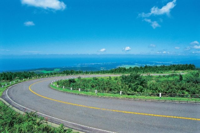 2本のドライブルートを走って大パノラマを満喫しよう