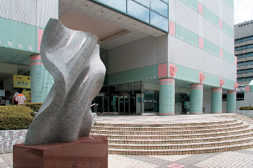 秋田市立千秋美術館