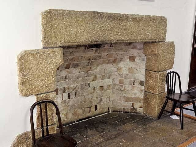 【近江八幡】ヴォーリズ建築の特色③マントルピース