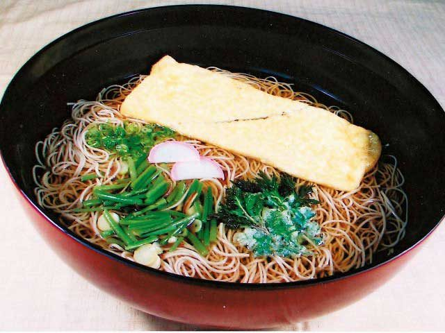 【パーキングエリア×おすすめグルメ】大盛りそばの人気が上昇中!「伊吹パーキングエリア(下り)」