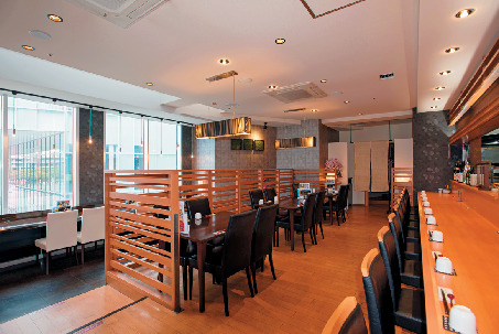 モダンなインテリアの店内で味わうパレットランチが人気「御廚・光琳なかいち店」