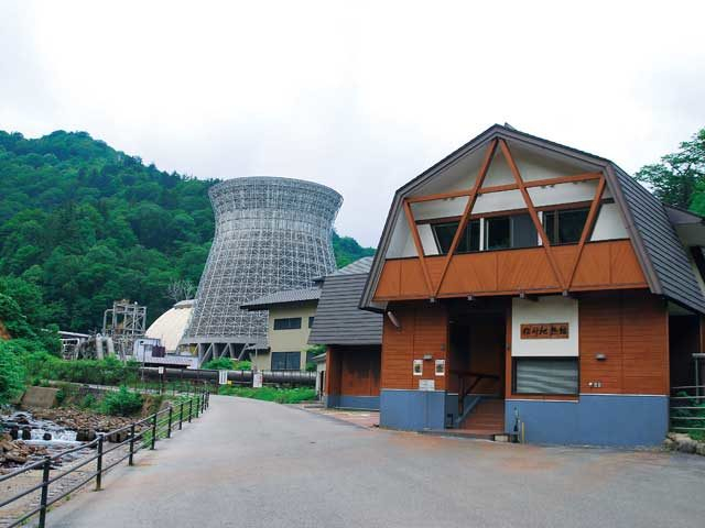 松川地熱発電所 松川地熱館ー日本初地熱発電所のPR施設