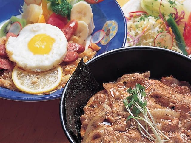 レストランこかげーオリジナル料理が充実