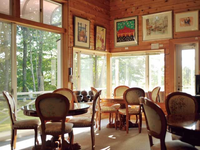 御所湖川村美術館