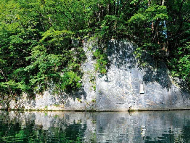 【一関】猊鼻渓舟下り(げいびけいふなくだり)