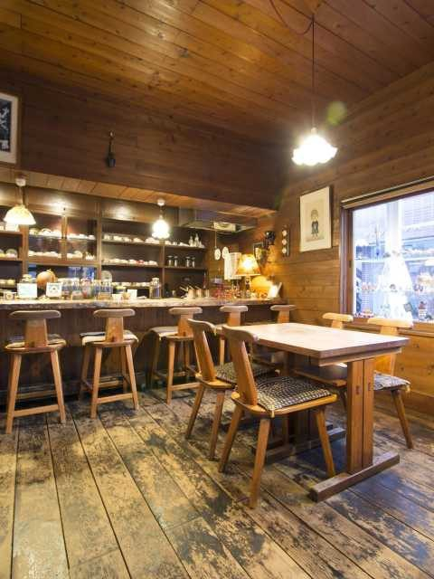 10年以上熟成させたコーヒーを味わう「オールドコーヒーの店 機屋」