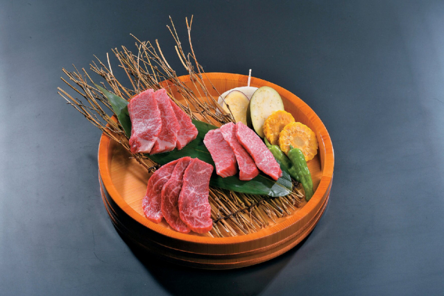 牛匠 おがた 駅東店