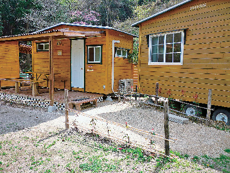 十二坊温泉 オートキャンプ場