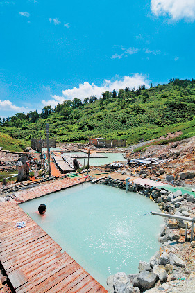 【八幡平×トレッキング】 藤七温泉 彩雲荘