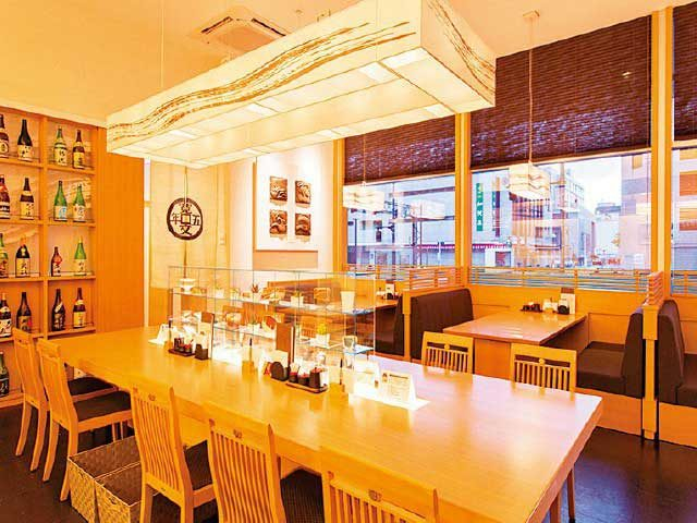 これは珍しい!稲庭うどんの生麺「寛文五年堂秋田店」