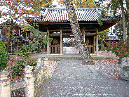 ➀【国宝】向源寺(渡岸寺観音堂)